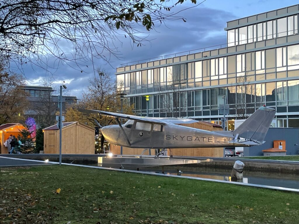 For the first time, the pre-Christmas winter village will take place at Skygate in Munich Airport Business Park.