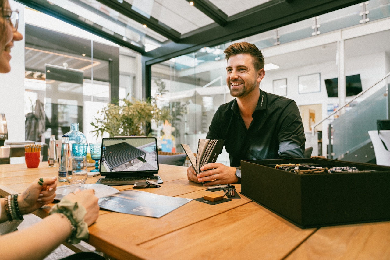 Der Energieberater Manuel Berger berät seine Kunden mit Leidenschaft und Expertise.