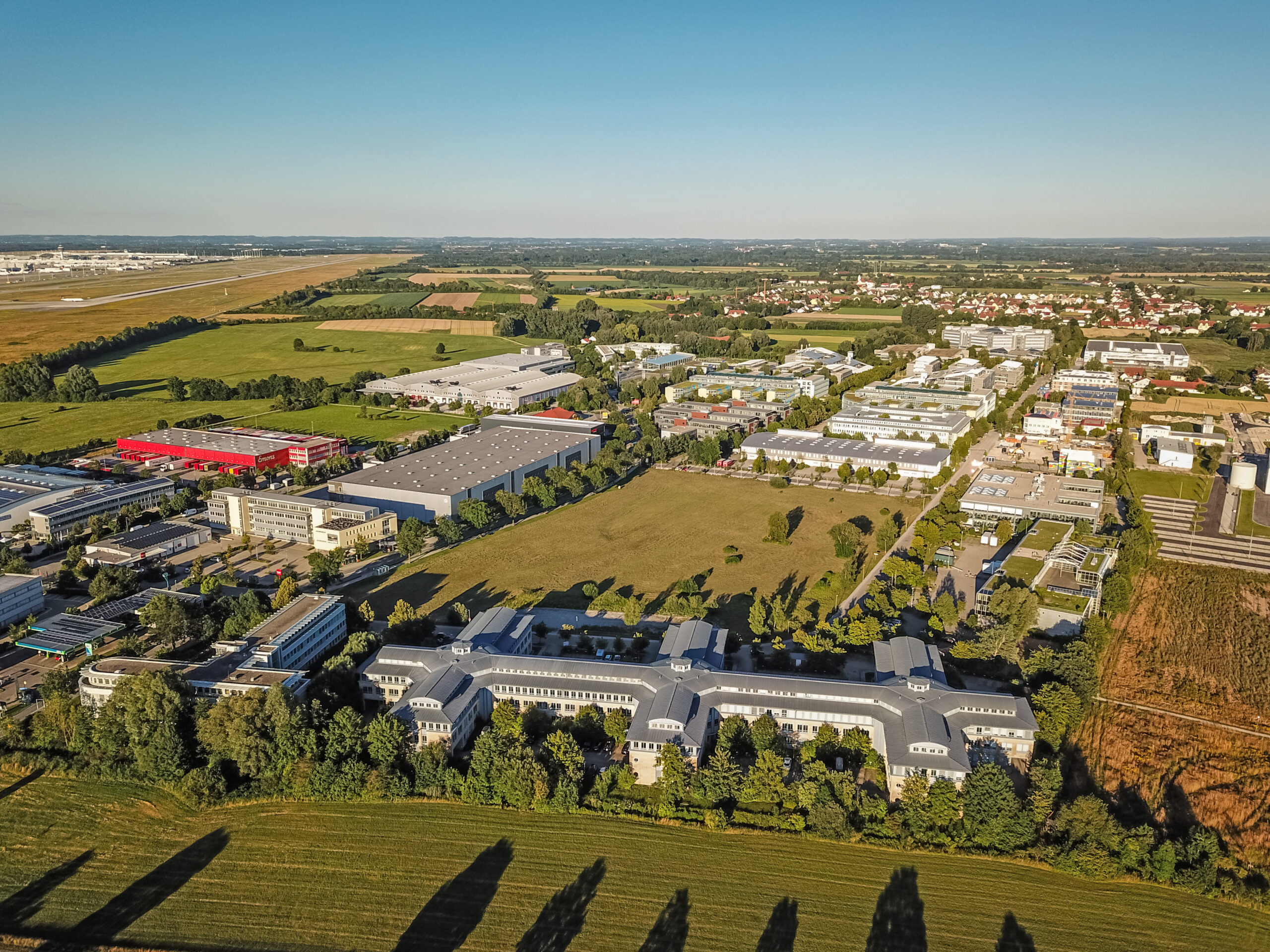 After Work im MABP: Eingeladen sind alle Mitarbeiter, Unternehmer und Bürger, die bei freiem Eintritt endlich mal wieder ihre Fühler ausstrecken und ein wenig Partyfeeling genießen wollen.