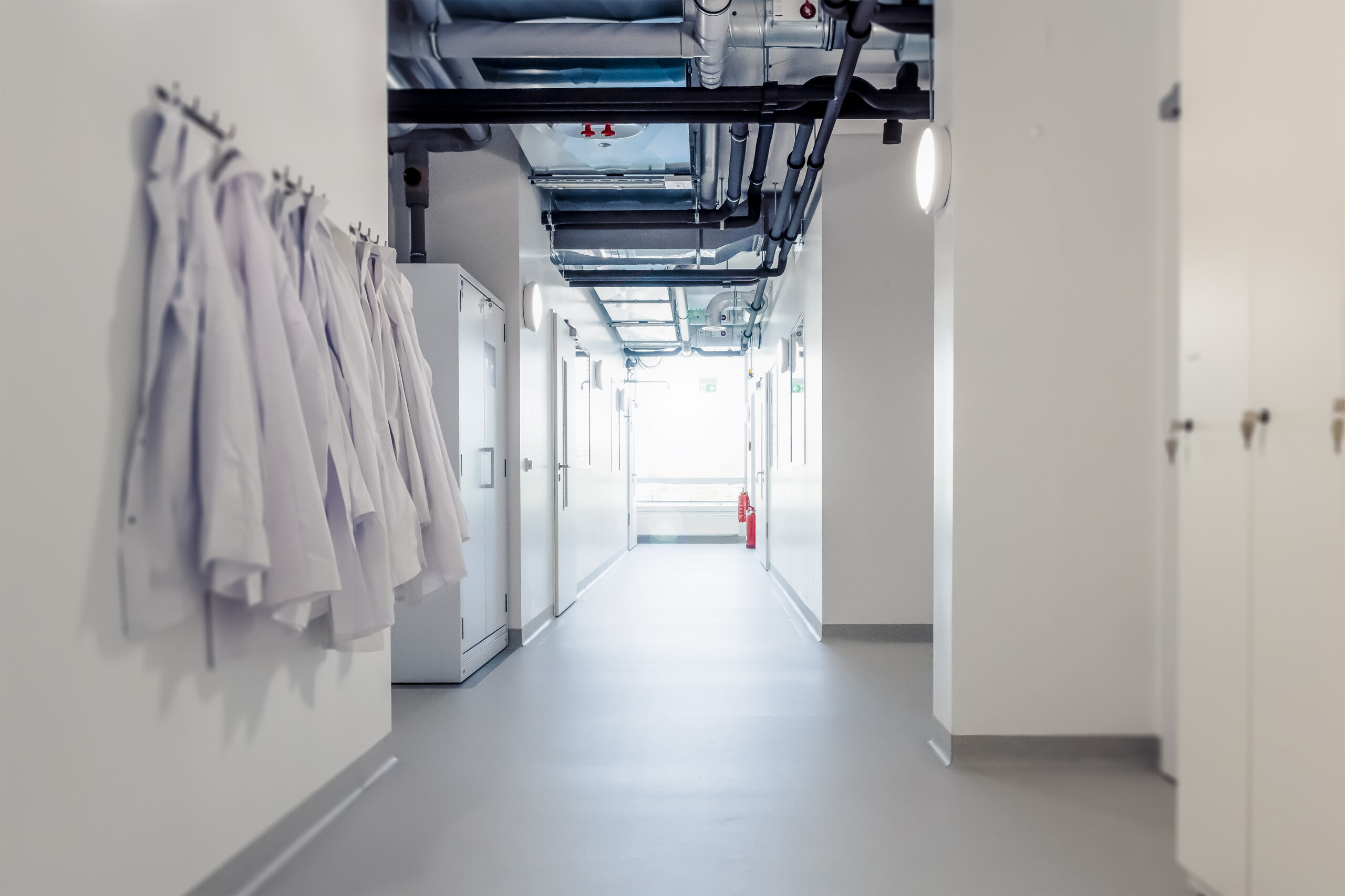 Ideale Forschungsbedingungen für das Corona Frühwarnsystem: Die Labore der vermicon AG im Skygate in Hallbergmoos.